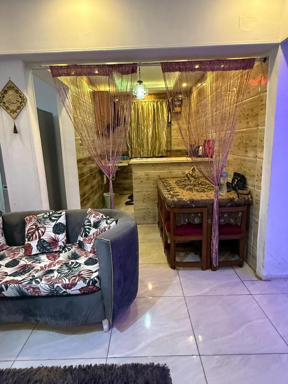 Seating area, Dining area