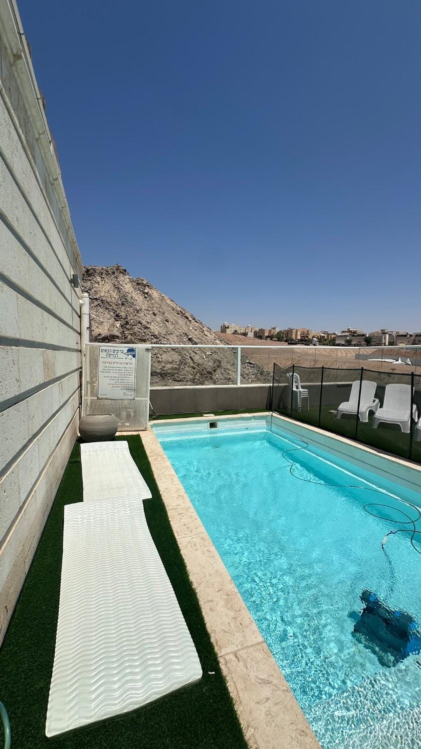Mini penthouse pool kinamon 3 bedrooms Apartment in Eilat