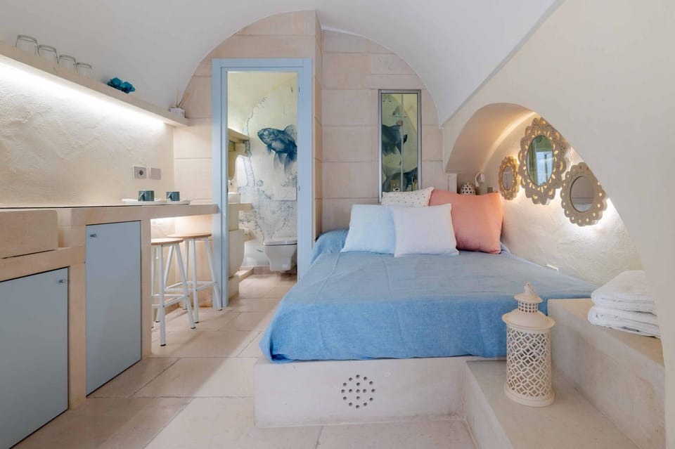 Living room, Decorative detail, Bedroom