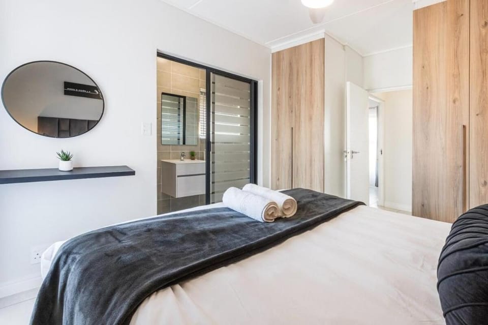 Feel At Home Apartment in Dolphin Coast