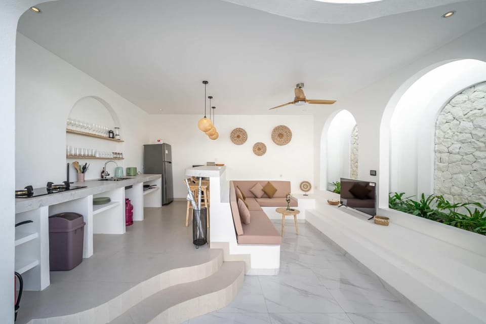 Kitchen or kitchenette, Living room, Seating area