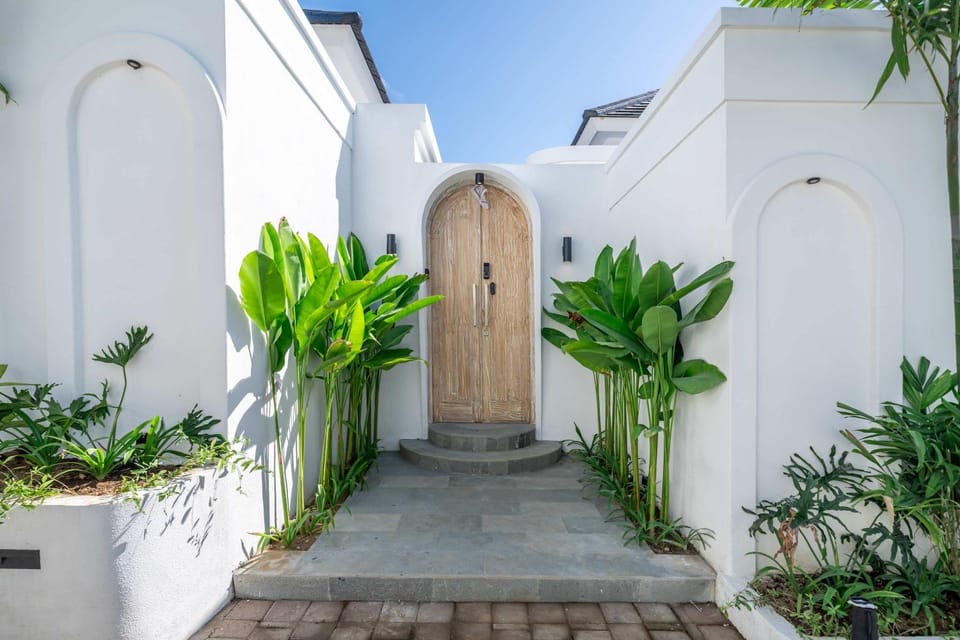 Property building, Facade/entrance
