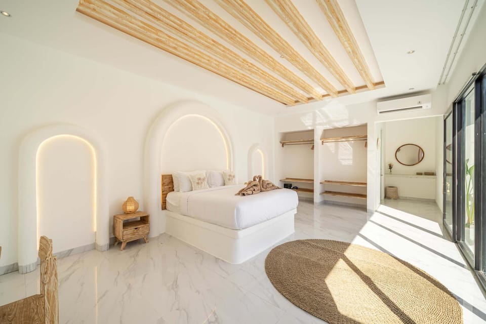 Bedroom, wardrobe