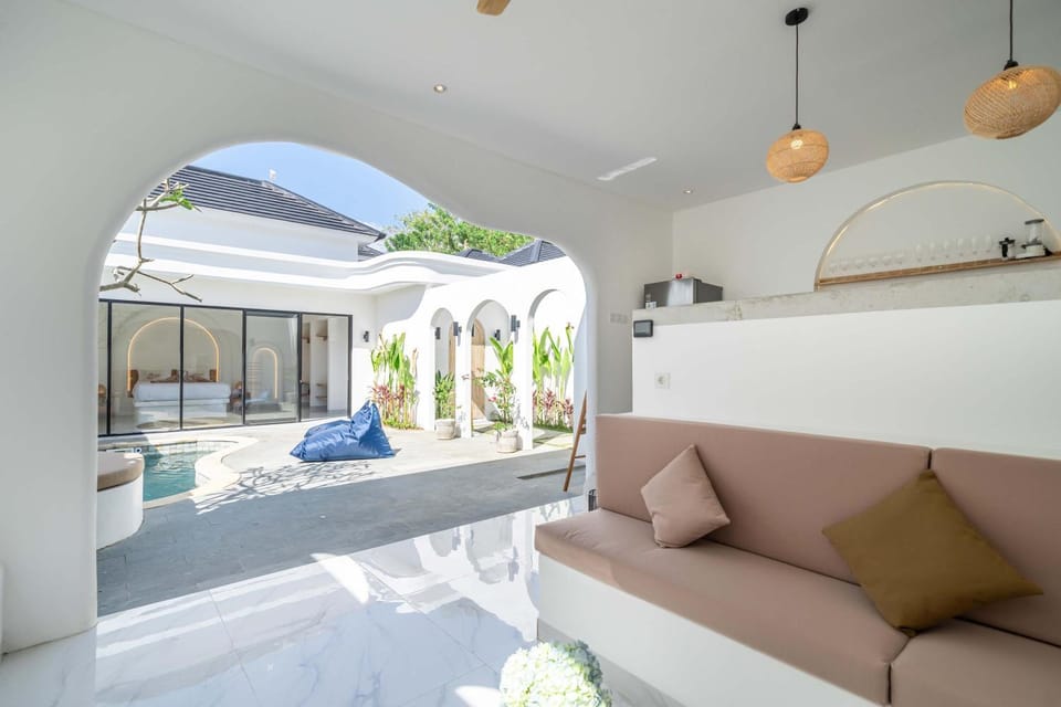 Living room, Swimming pool