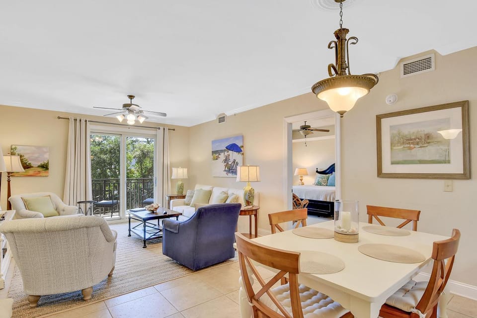 760 Ocean Blvd. #301 House in Saint Simons Island