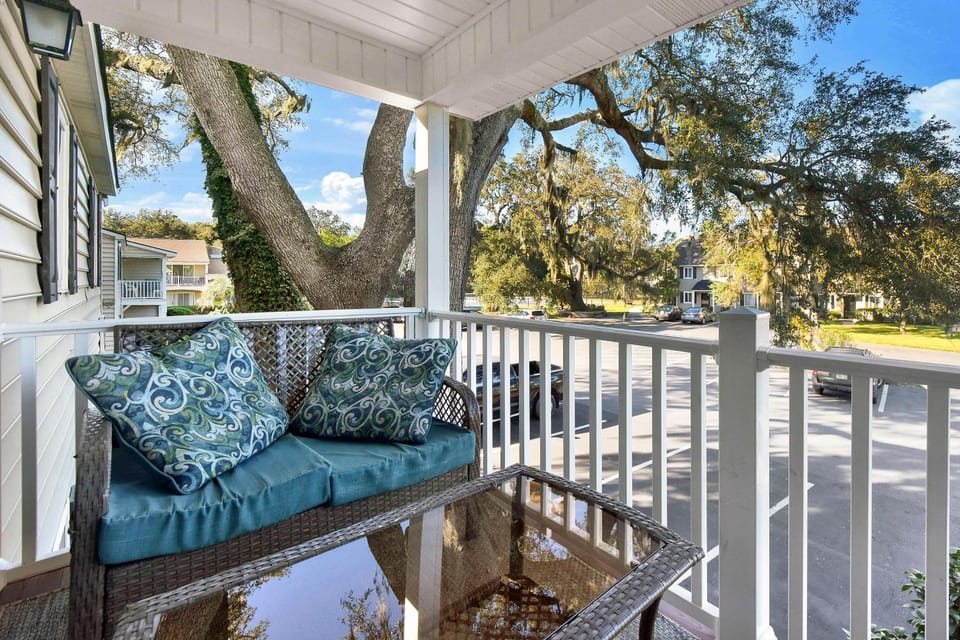 Ocean Walk R-4 House in Saint Simons Island