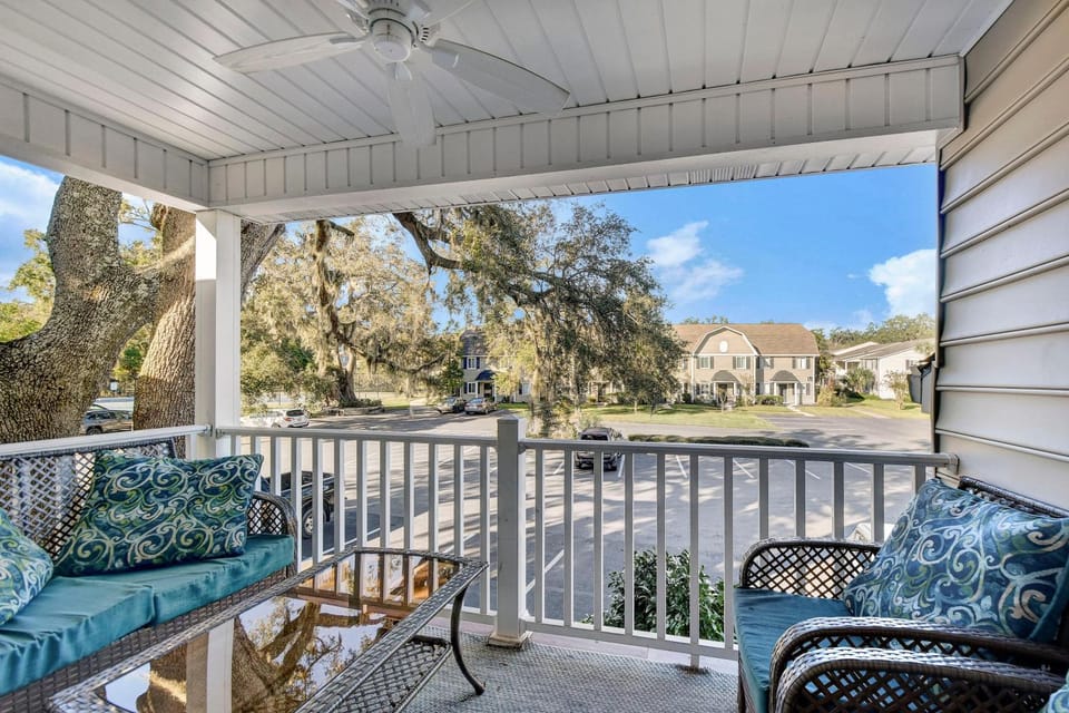 Ocean Walk R-4 House in Saint Simons Island