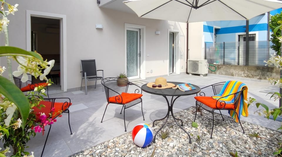 Inner courtyard view
