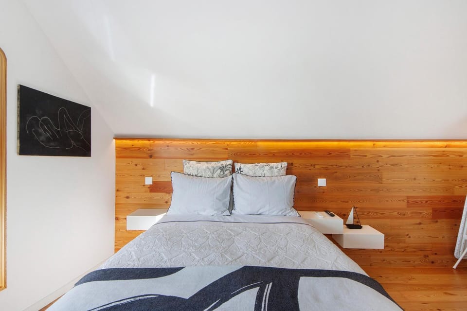Living room, Bedroom