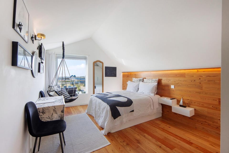 Property building, Living room, Bedroom