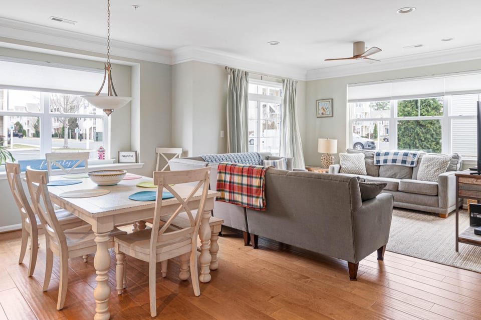 Grande Getaway - Walking Distance to the Beach House in Rehoboth Beach