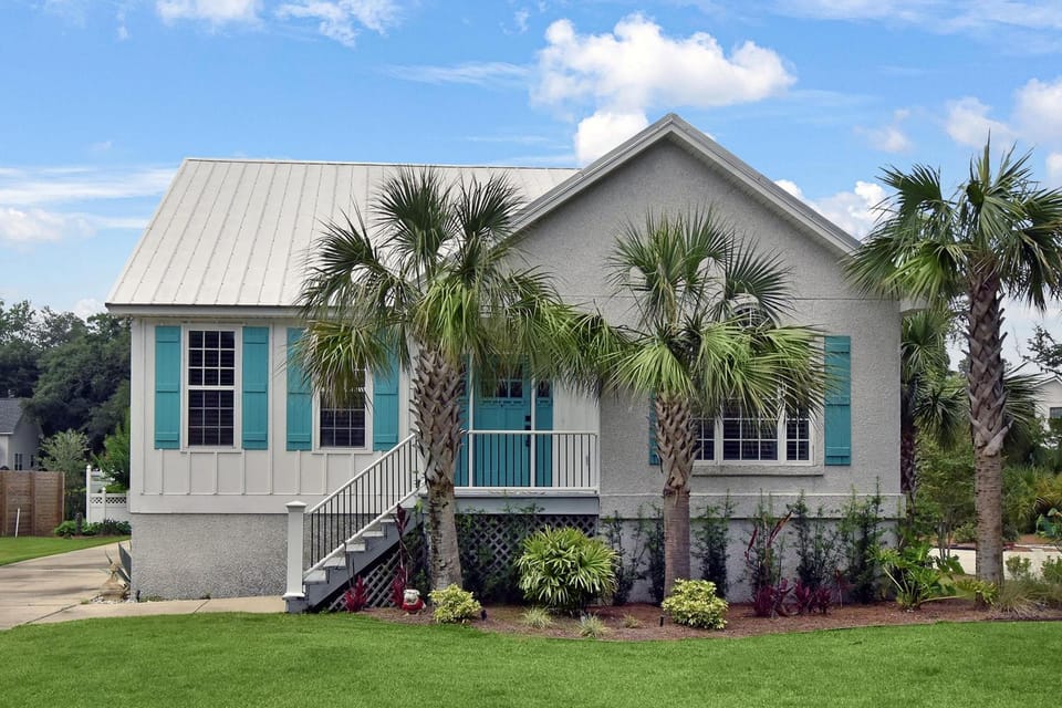 Coral Reef Cottage House in Saint Simons Island