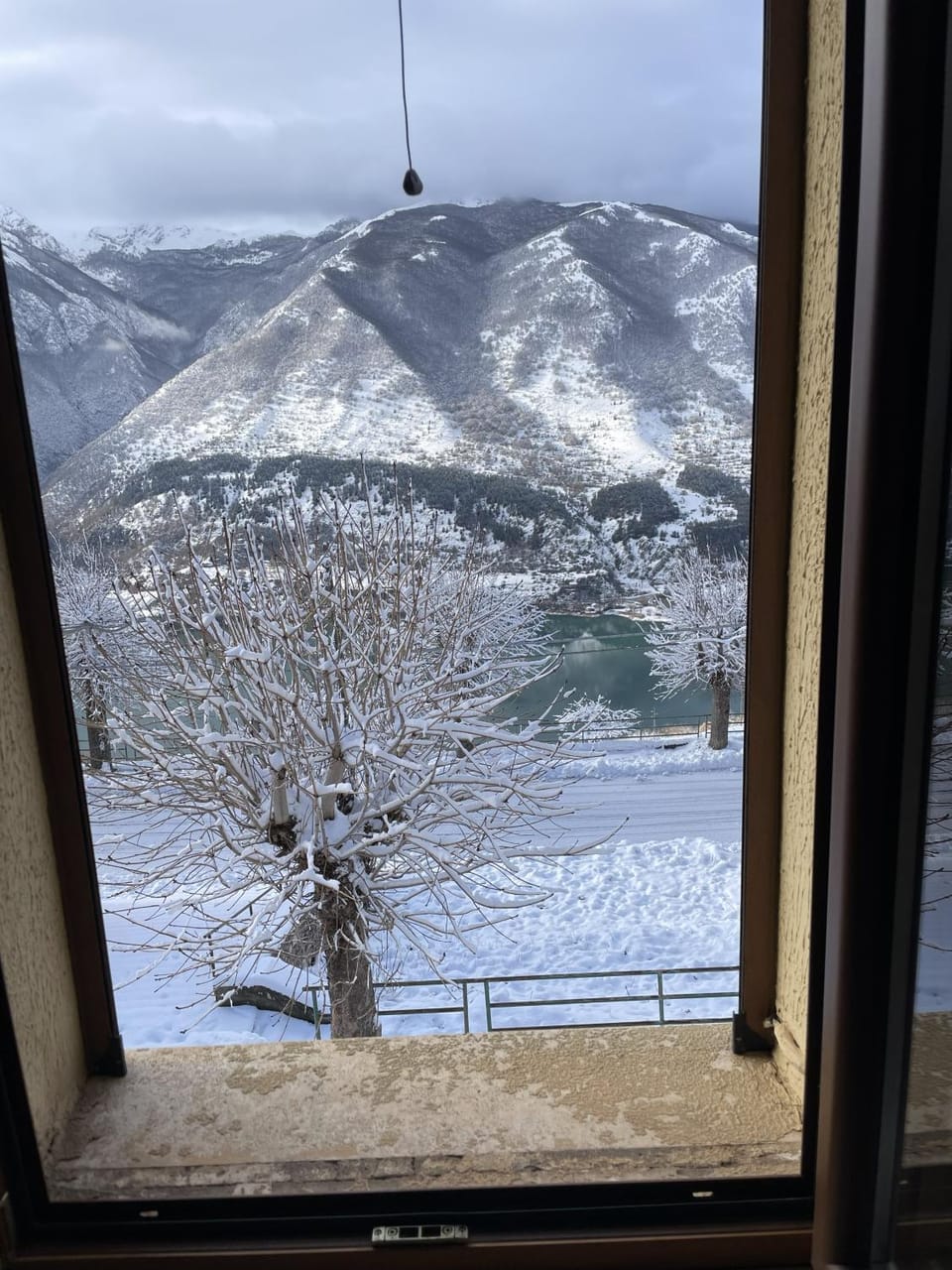 View (from property/room), Lake view, Lake view, Mountain view, Mountain view