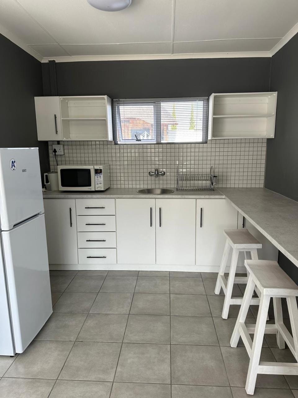 Kitchen or kitchenette, Dining area, stove, toaster