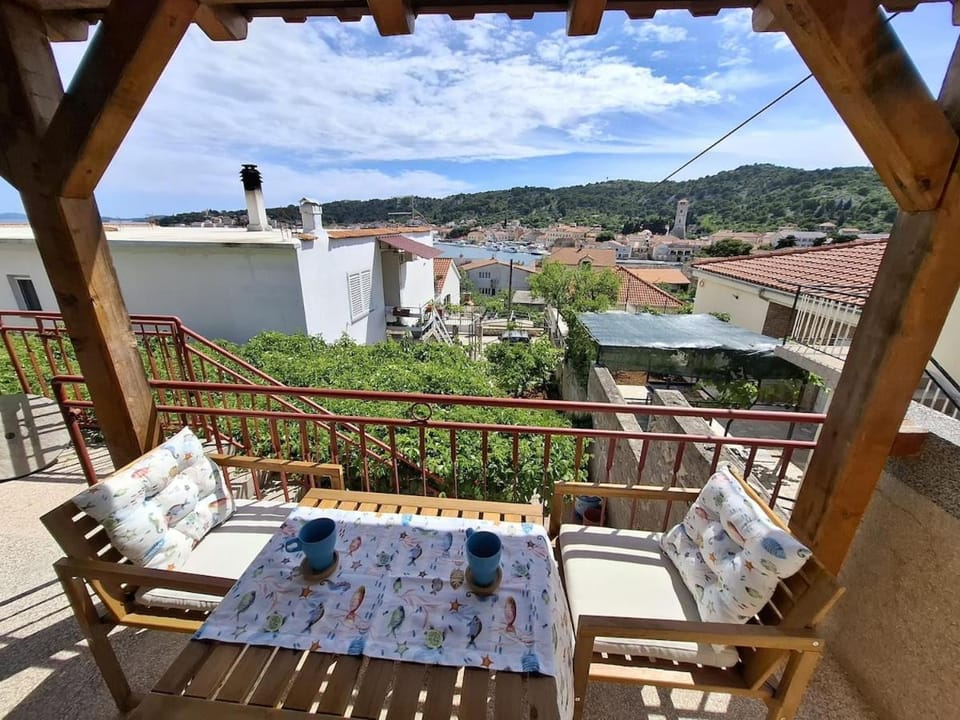 Day, Natural landscape, Balcony/Terrace, Sea view
