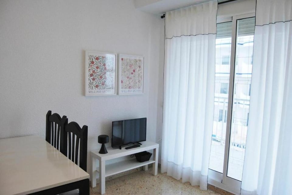 Precioso estudio completo en 1º linea Apartment in Safor