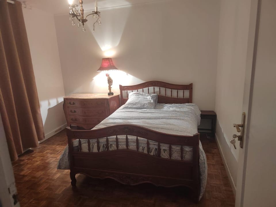 Chambres paisibles dans maison paisible à Bobigny Vacation rental in Île-de-France