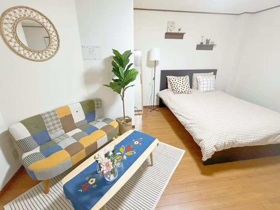 Yume夢 難波南恵美須町駅前店 Bed and Breakfast in Osaka