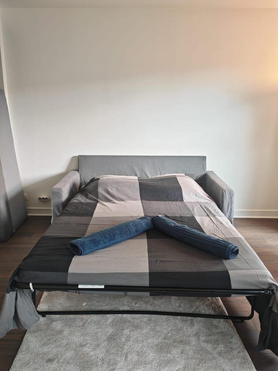 Charmant studio meublé avec jardinet - 25 m2 - Orsay - Le Guichet Apartment in Île-de-France