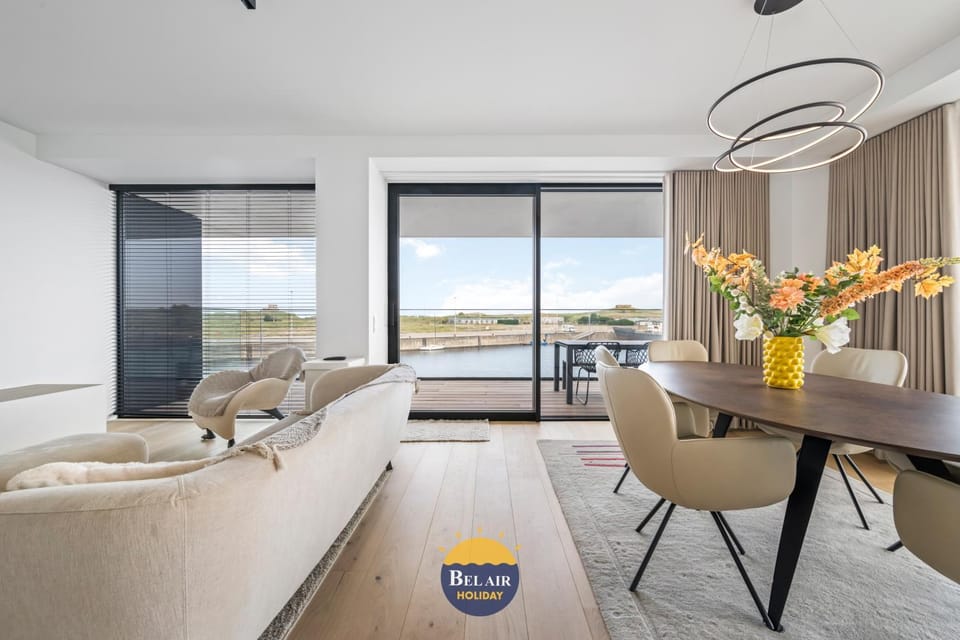 View (from property/room), Balcony/Terrace, Dining area, Sea view