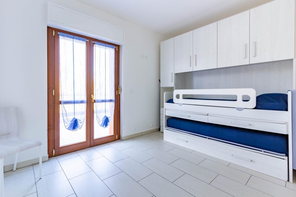 Bed, Photo of the whole room, Bedroom, bunk bed, wardrobe