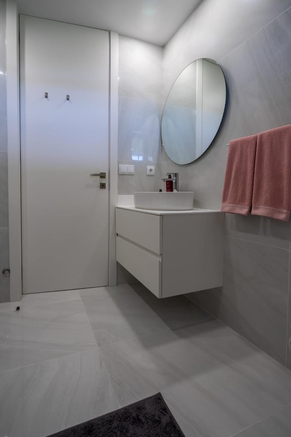 Shower, Bathroom, bidet