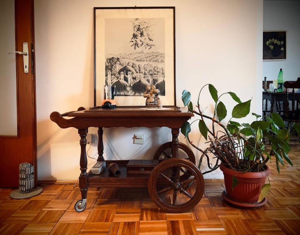 Living room, Decorative detail