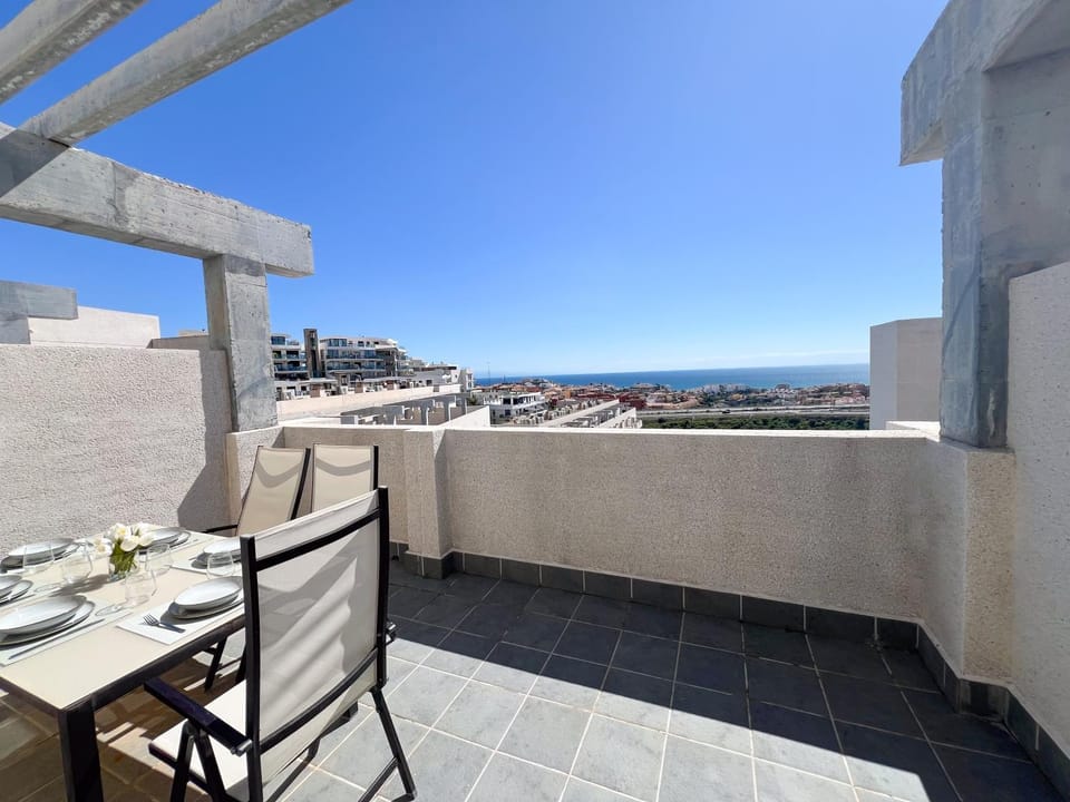 Day, View (from property/room), Balcony/Terrace, Dining area, Sea view