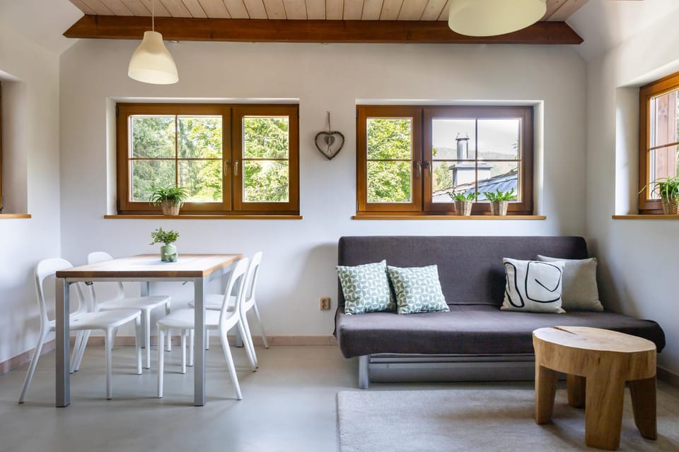 Living room, Seating area, Dining area