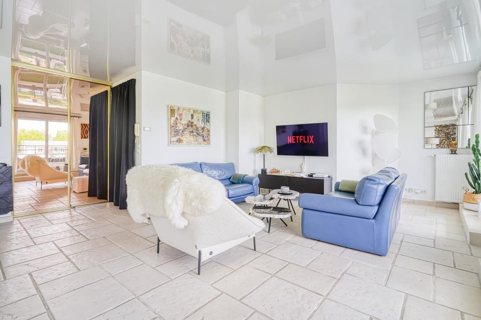 TV and multimedia, Living room