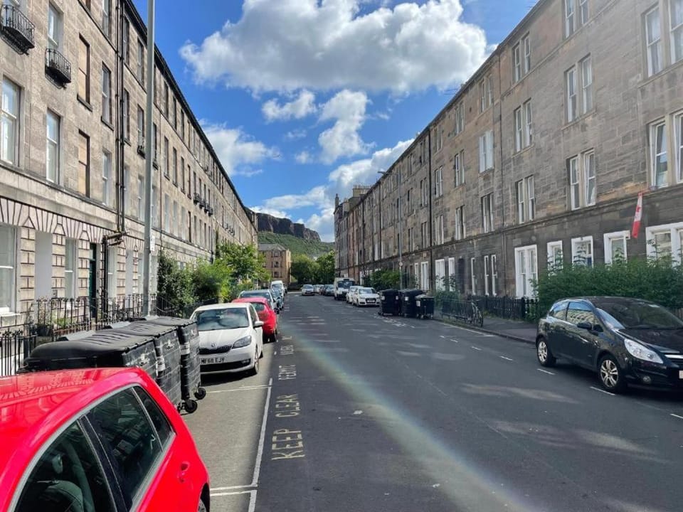 Property building, Street view