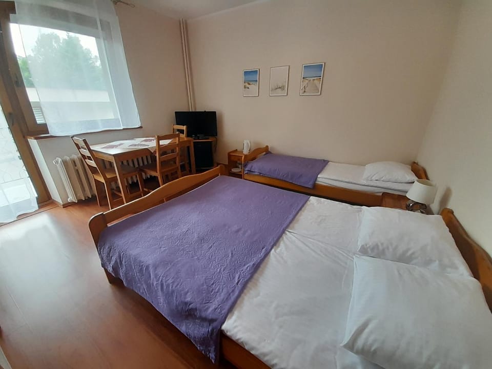 Lewada pokój trzyosobowy z balkonem Vacation rental in Wladyslawowo