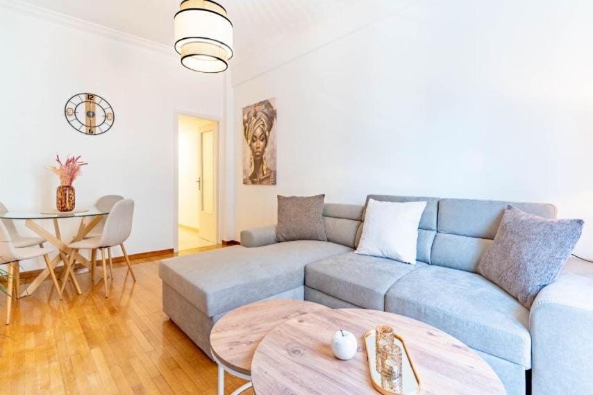 The Homely Hideaway Apartment in Athens