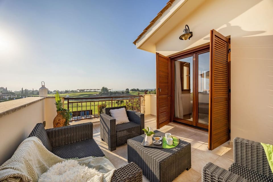 Balcony/Terrace, Living room