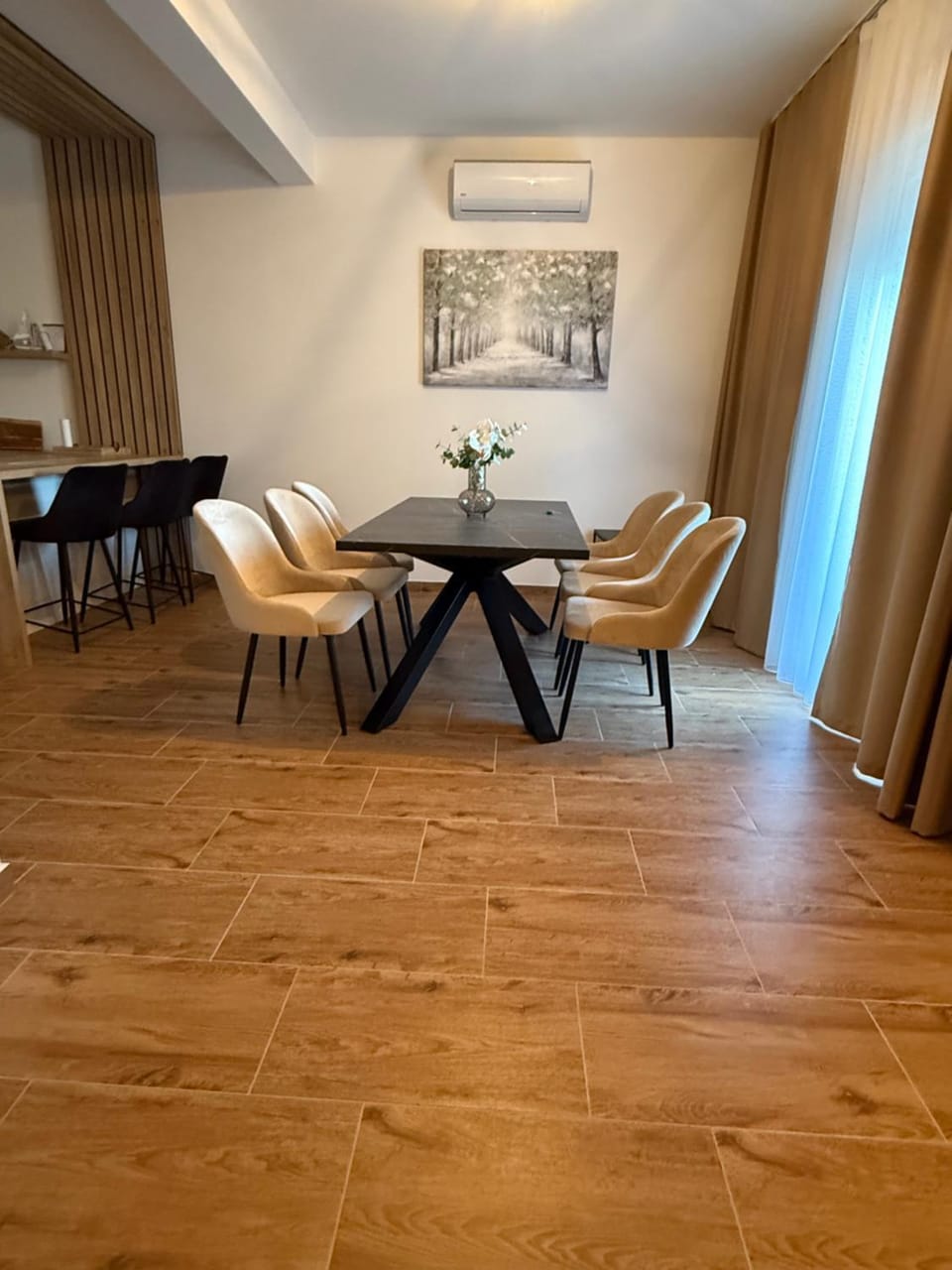 Apartman Seaesta Dino Apartment in Okrug Gornji