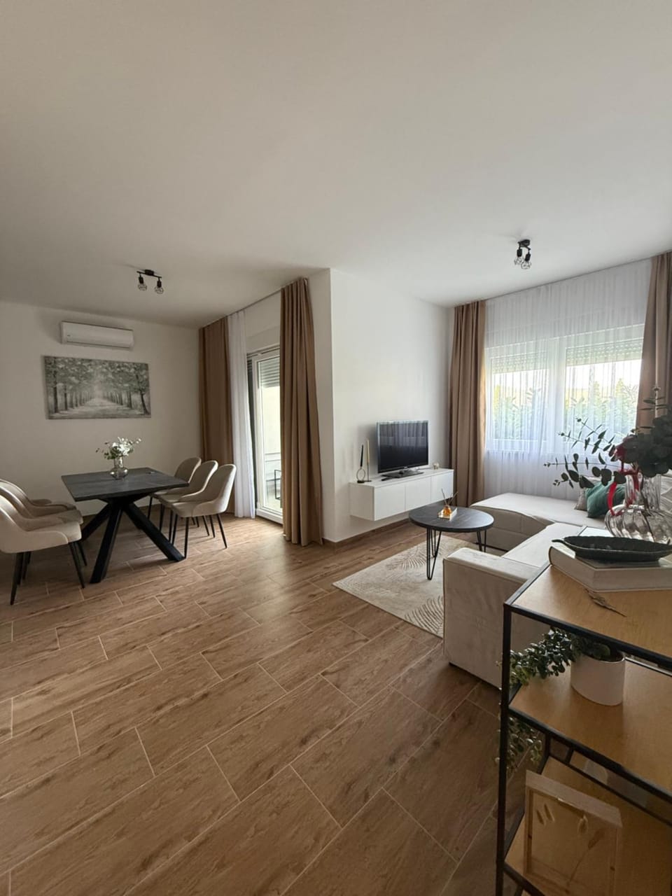 Apartman Seaesta Dino Apartment in Okrug Gornji