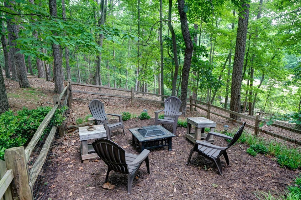 The Guest House - Historic Log cabin in Big Canoe Cabin in Georgia