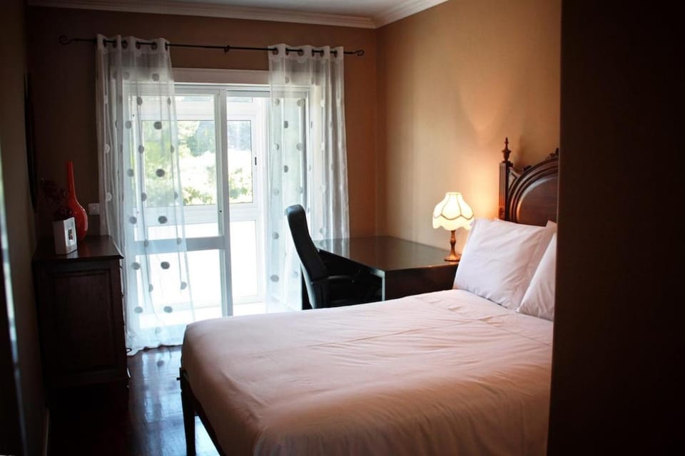 Sunset Beach Apartment Apartment in Vila Praia de Ancora