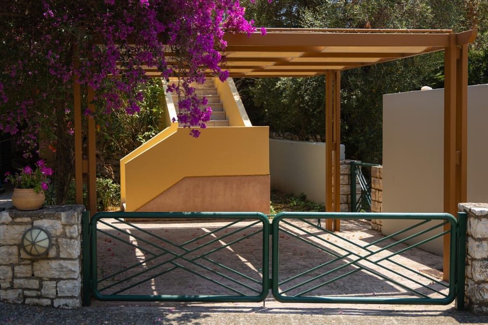 Facade/entrance, Parking