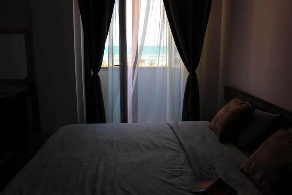 Sea Shine Apartament, frontal sea view Apartment in Constanța County