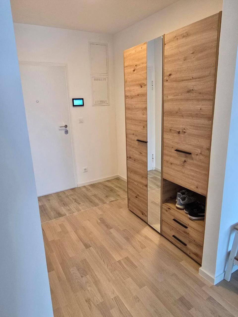 wardrobe