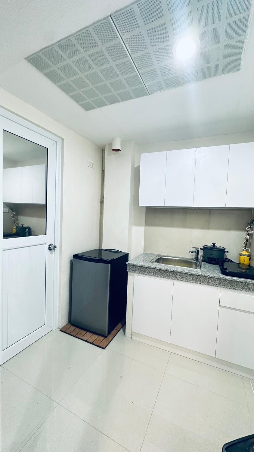Cebu stay-Thyme residences Hotel in Central Visayas