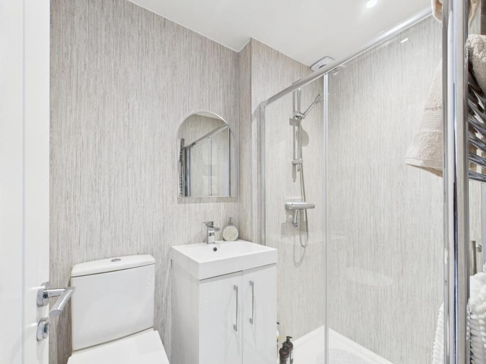 Duke Street Suite Apartment in Hawick