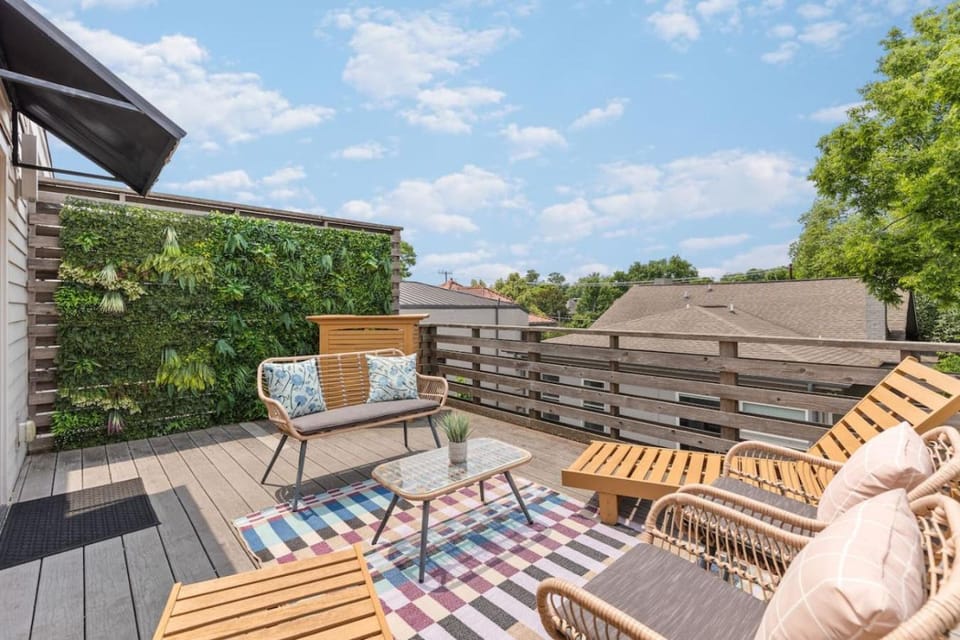 Patio, Balcony/Terrace