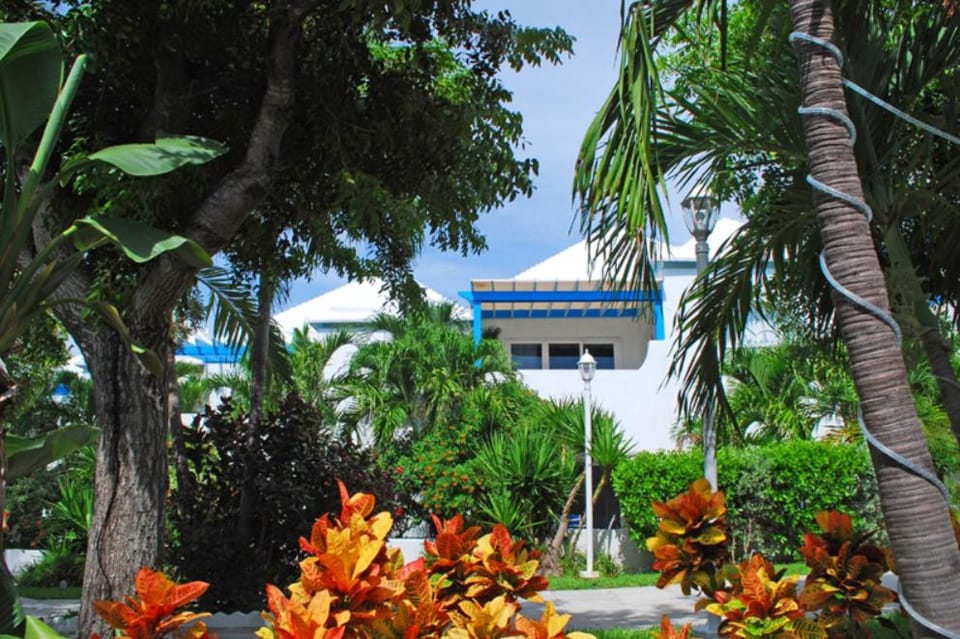 Paradise Island Beach Club Villa in Nassau