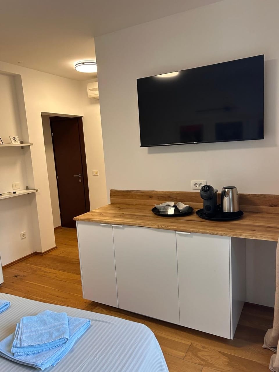 TV and multimedia, Coffee/tea facilities, Bedroom