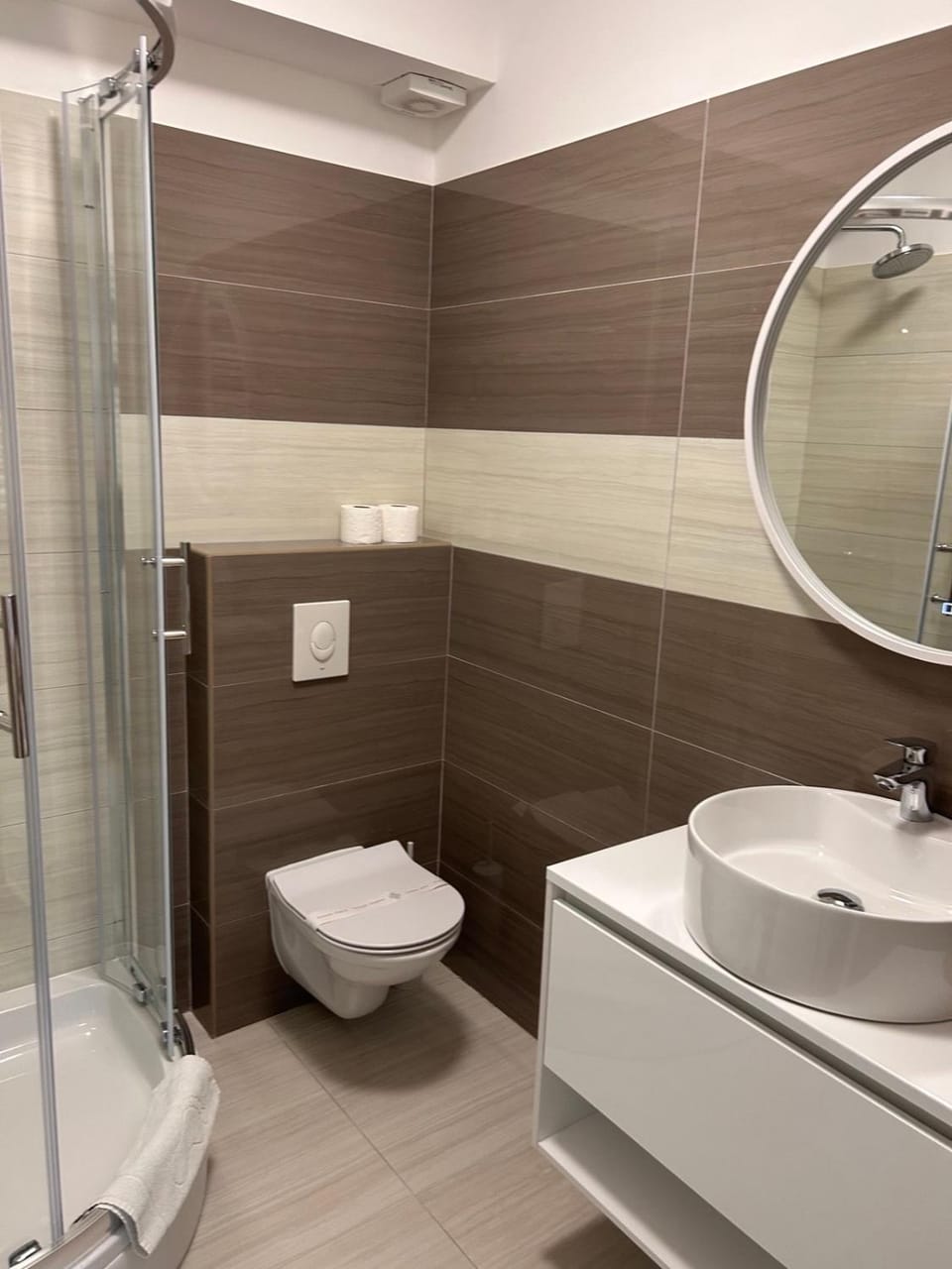 Shower, Bathroom