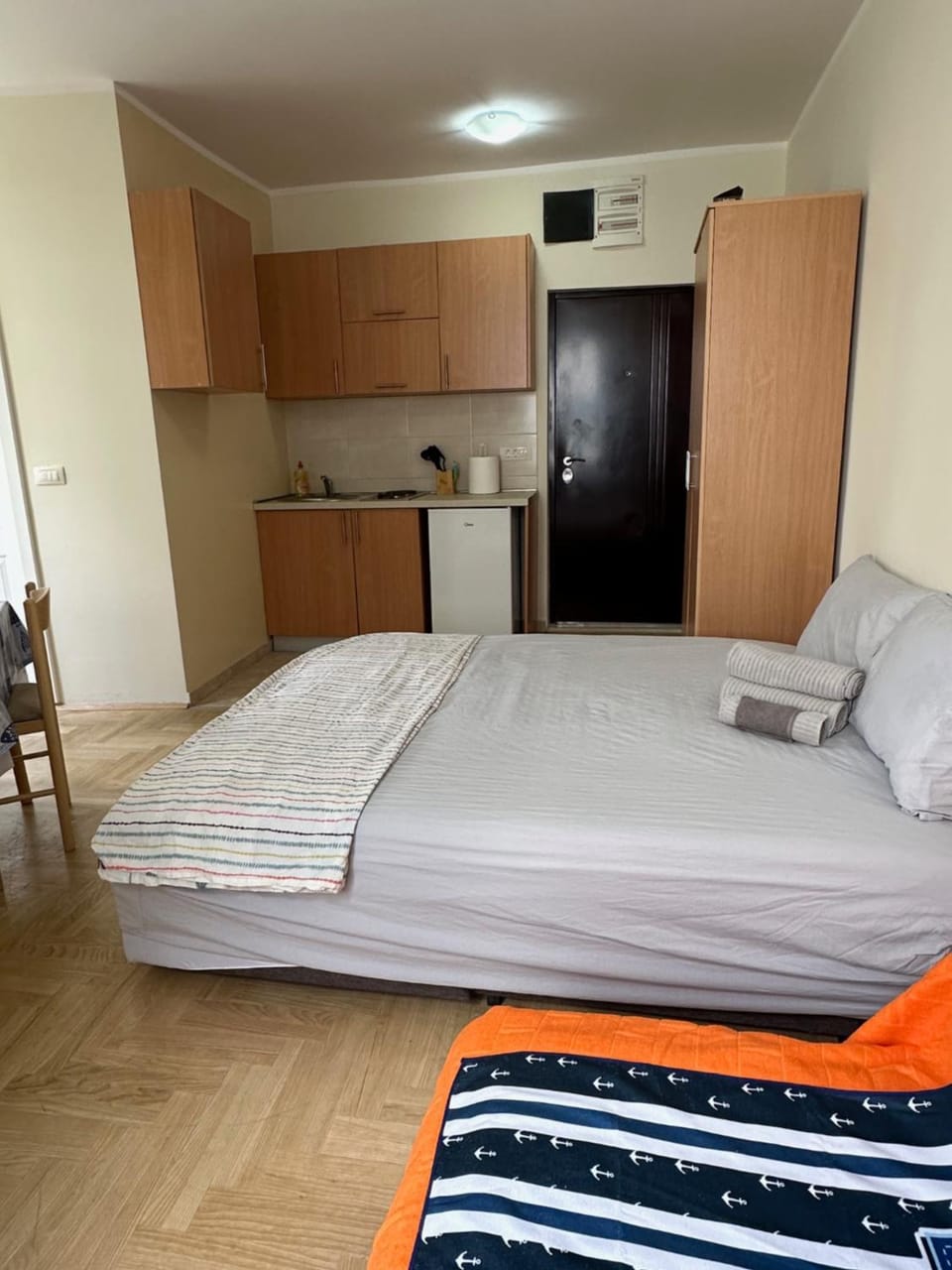 Kitchen or kitchenette, Photo of the whole room