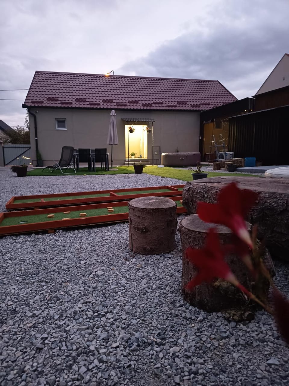 Property building, Day