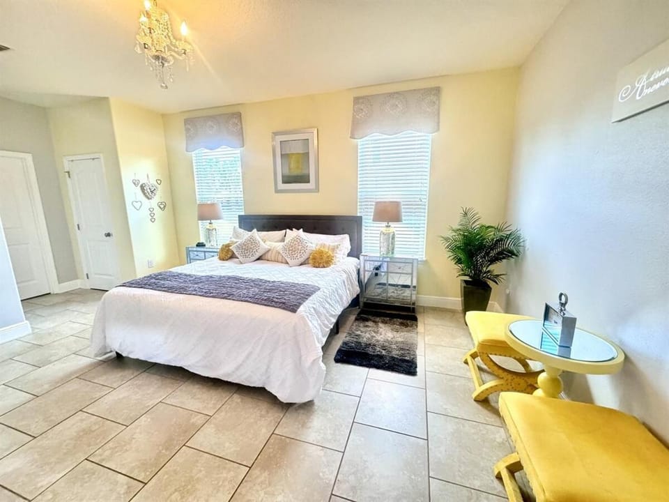 Solterra Sunrise Villa in Four Corners